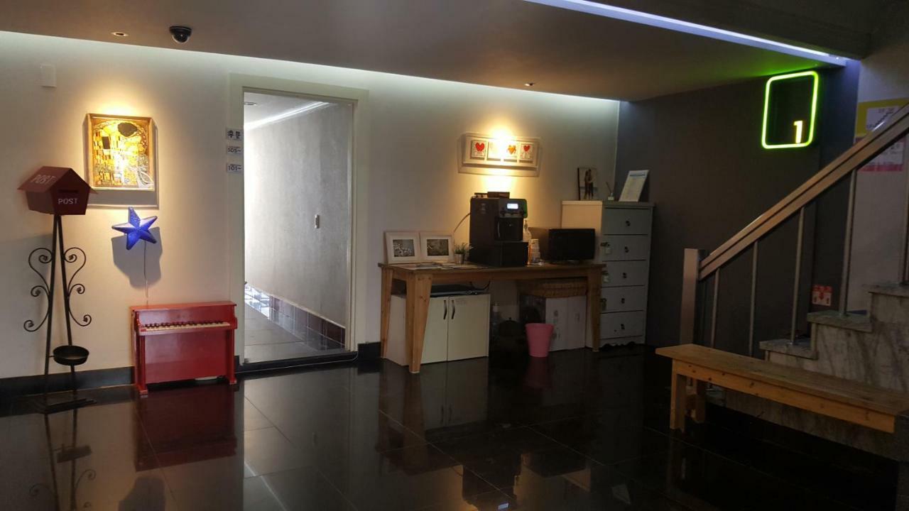 Gwangan Blue Moon Motel Busan Dış mekan fotoğraf